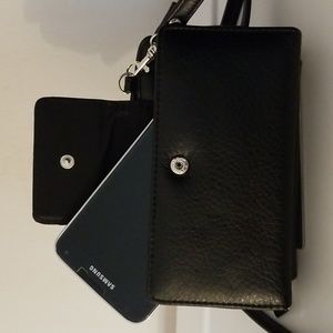 Buxton Crossbody Convertible Wallet